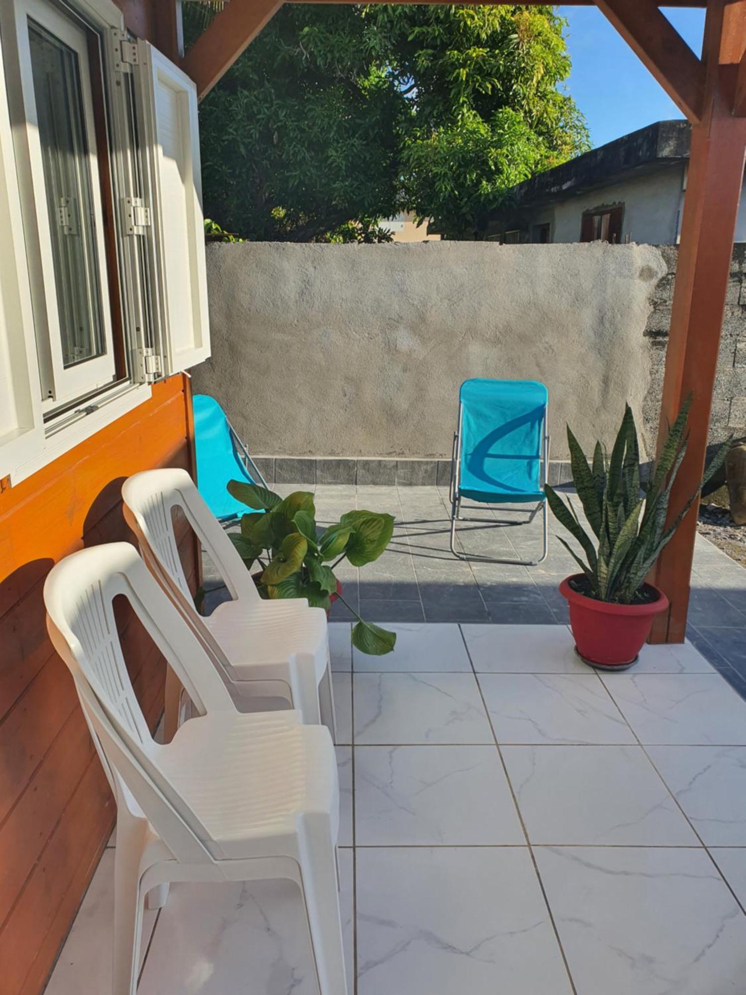 Bungalow Vacances Sainte-Rose Extérieur photo