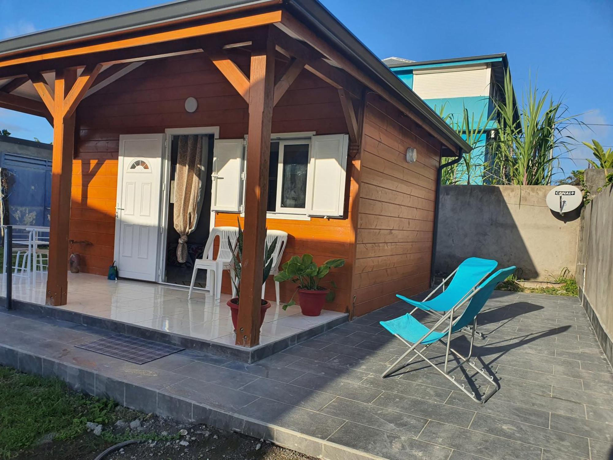 Bungalow Vacances Sainte-Rose Extérieur photo